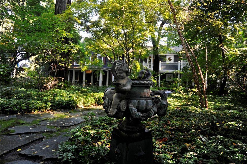 Buttermilk Falls Inn & Spa Milton Экстерьер фото