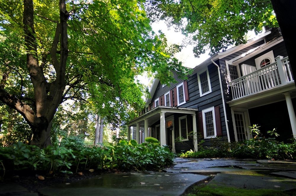 Buttermilk Falls Inn & Spa Milton Экстерьер фото